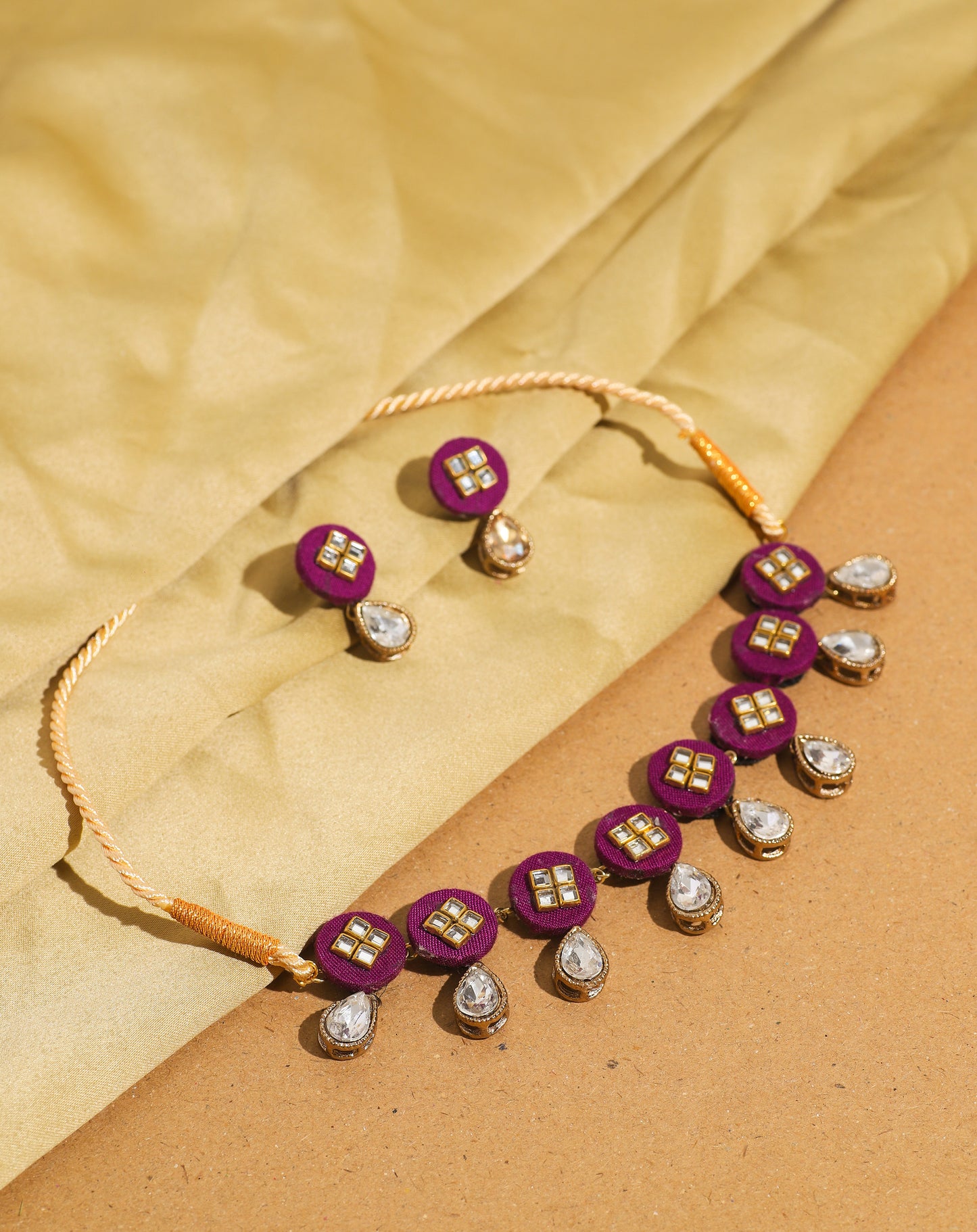 Noor Kundan Set