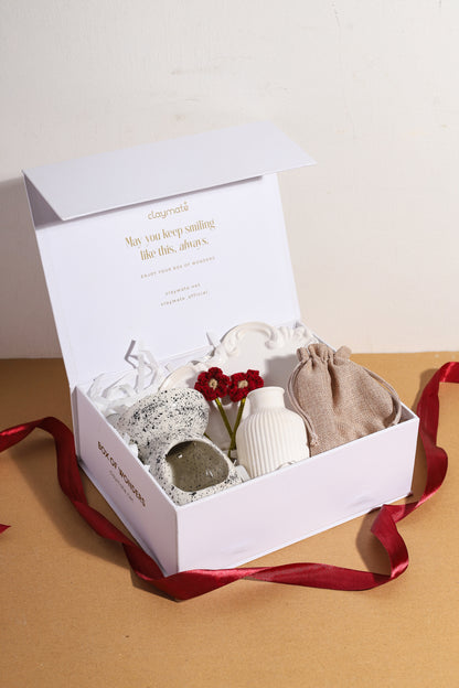 Unwind Gift Box