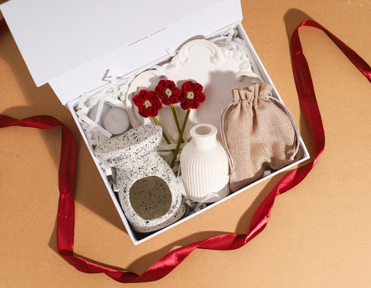 Unwind Gift Box