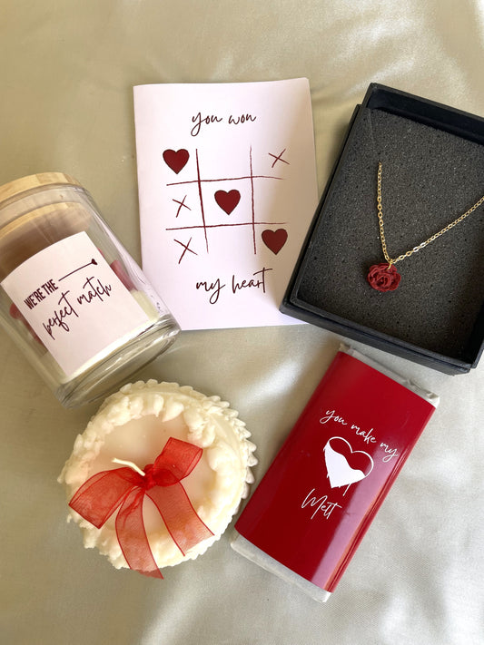 Gift Box - Romance Red